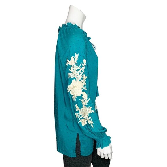 NWT SOLITAIRE Teal boho embroidered top - Picture 2 of 6